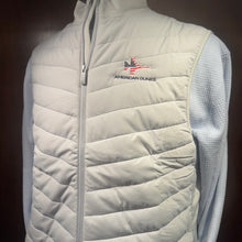 Load image into Gallery viewer, Straight Down Delta 2.0 Quilted Vest
